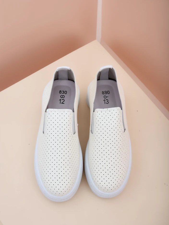 Royalfashion Дамски перфориран спортен обувки Musio