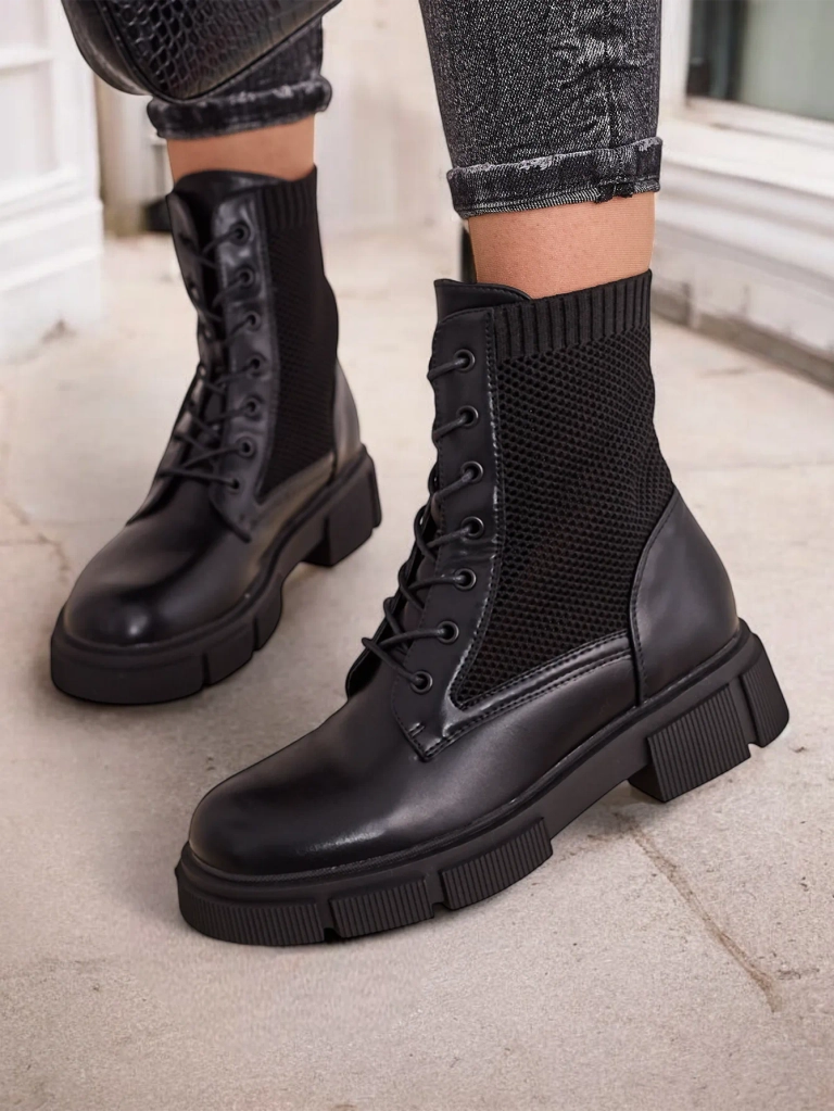 Дамски равни глезенки с отворено плетене Rowic