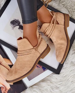 светлокафяв