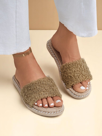 Royalfashion Дамски чехли с кожух Cozy Step