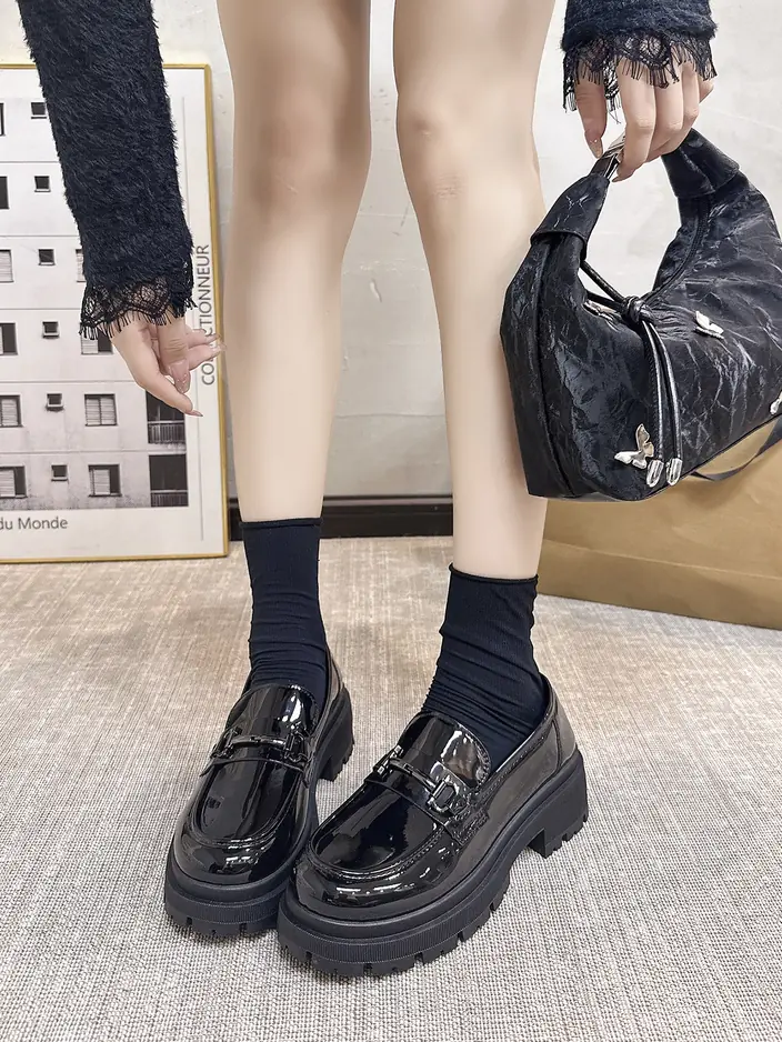 Royalfashion Дамски патентован мокасини Afidale