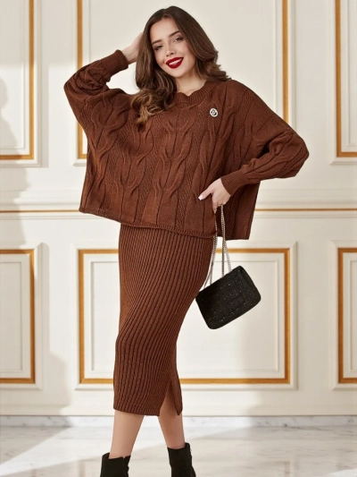 Royalfashion Акрилно плетено комплект за жени с пуловер и пола Warm&Fuzzy