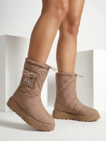 Тъмнокафяв