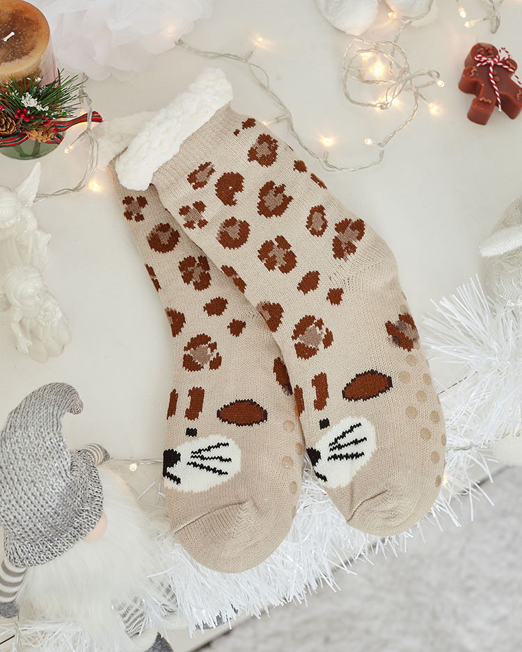 Royalfashion Затоплени бежови дамски чорапи с жираф