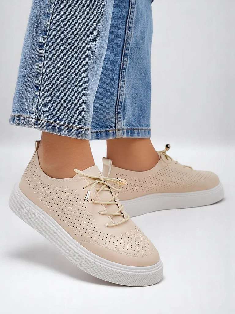 Royalfashion Дамски перфориранни спортни обувки с дантела Vaned