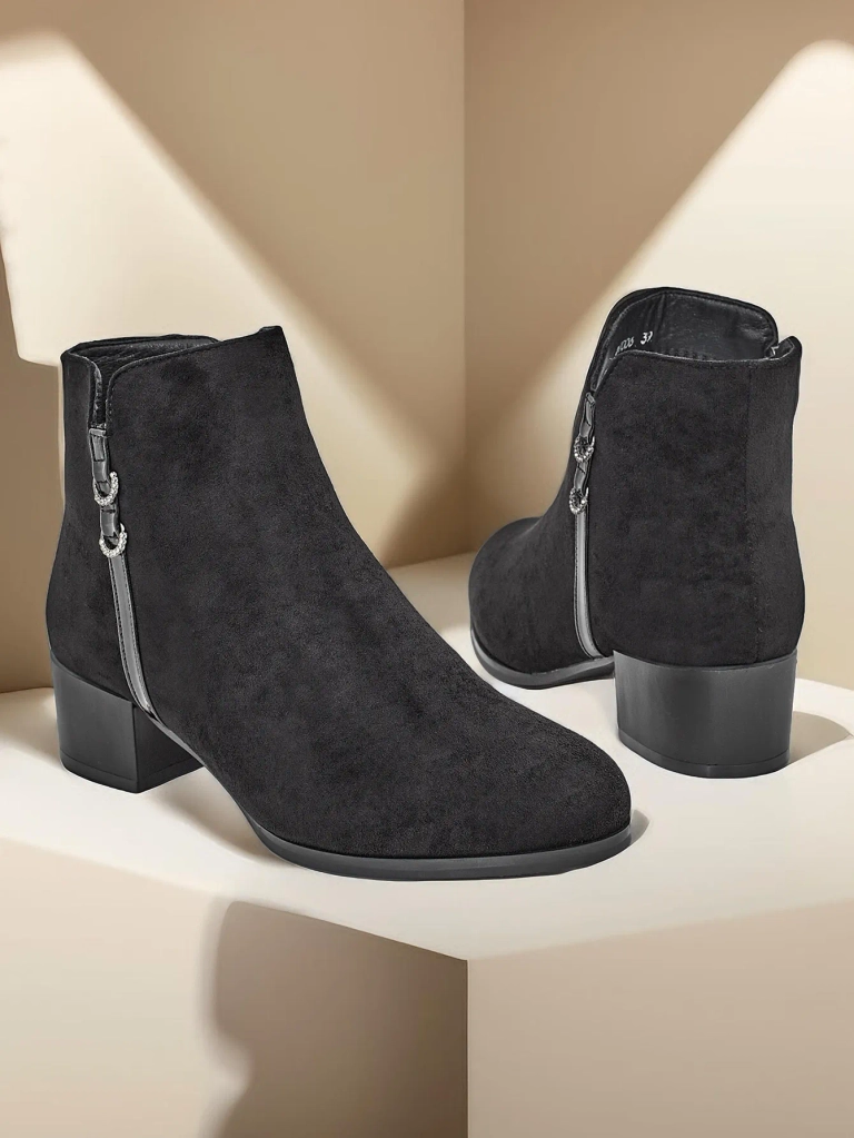 Дамски ботуши на Royalfashion Ирто