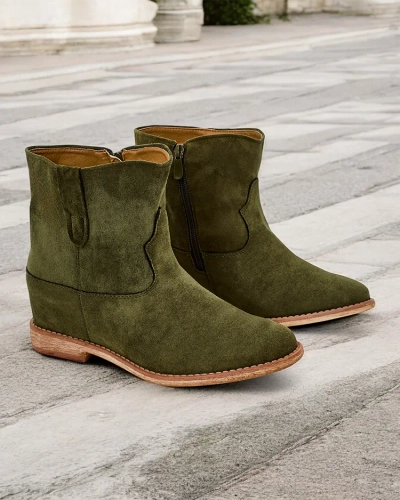 Royalfashion Ботуши в стил каубой на покрита клиновидна пета Patorias