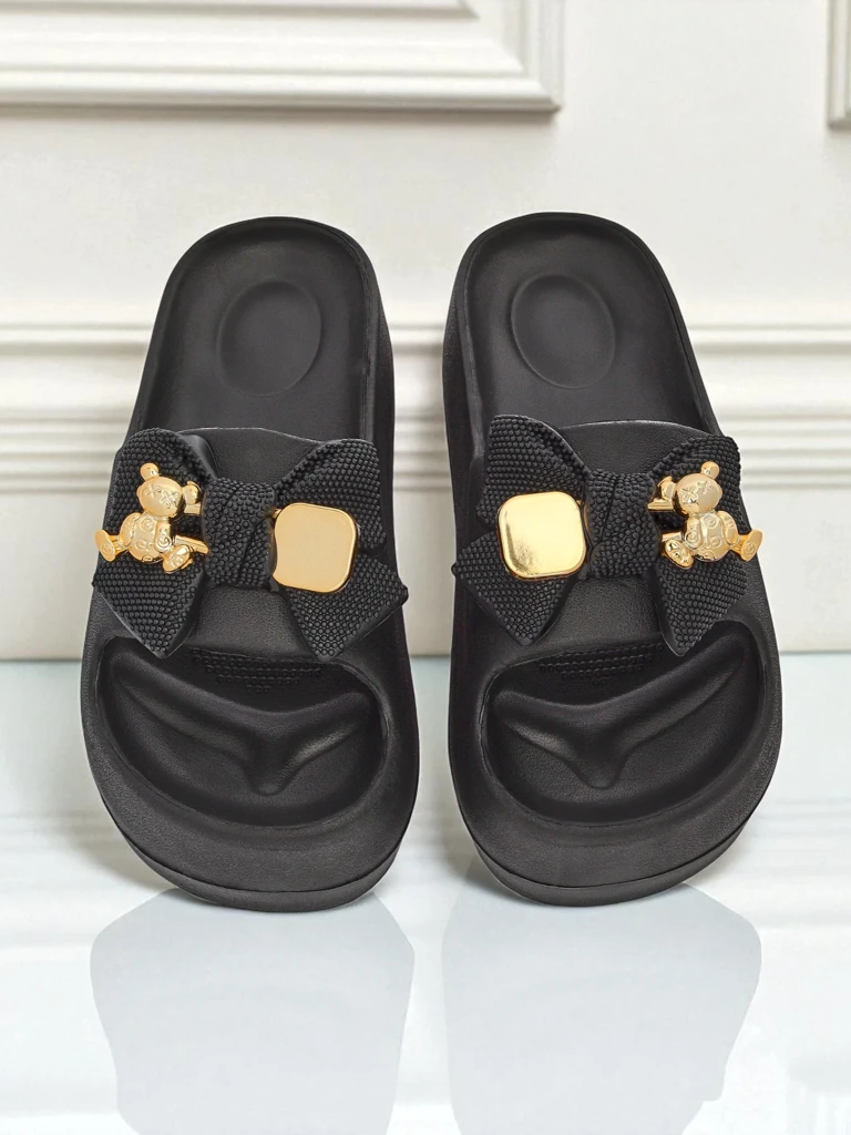 Royalfashion Дамски джапанки от гума с декоративна панделка Alday