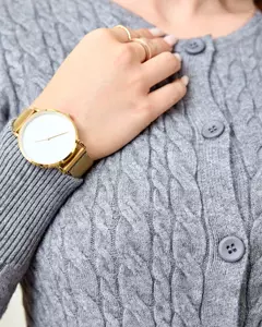 гълъбово сиво