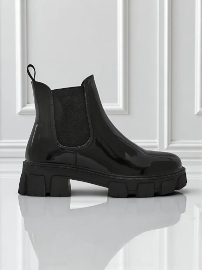 Royalfashion Боти на масивна подметка от еко лакирана кожа Calista Weide