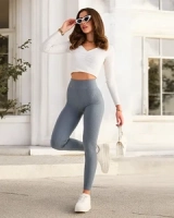 гълъбово сиво