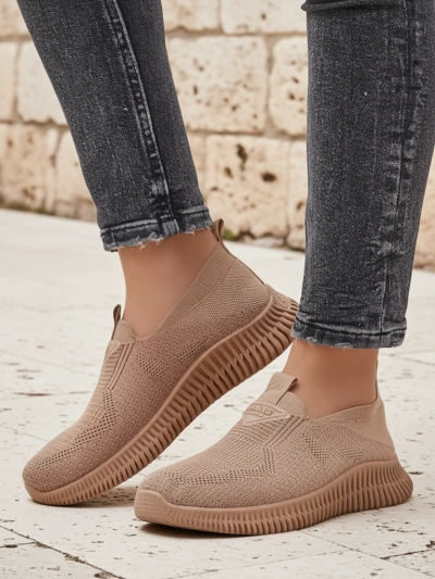 Royalfashion Дамски спортни обувки Serra, тип slip-on, от текстил