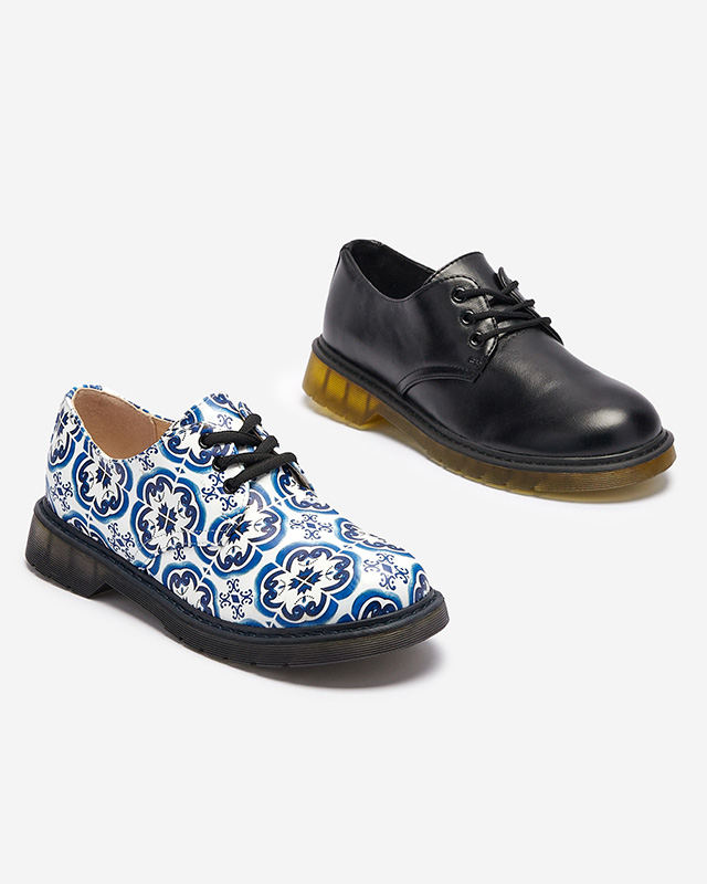 Черни дамски полуобувки Heloso- Footwear