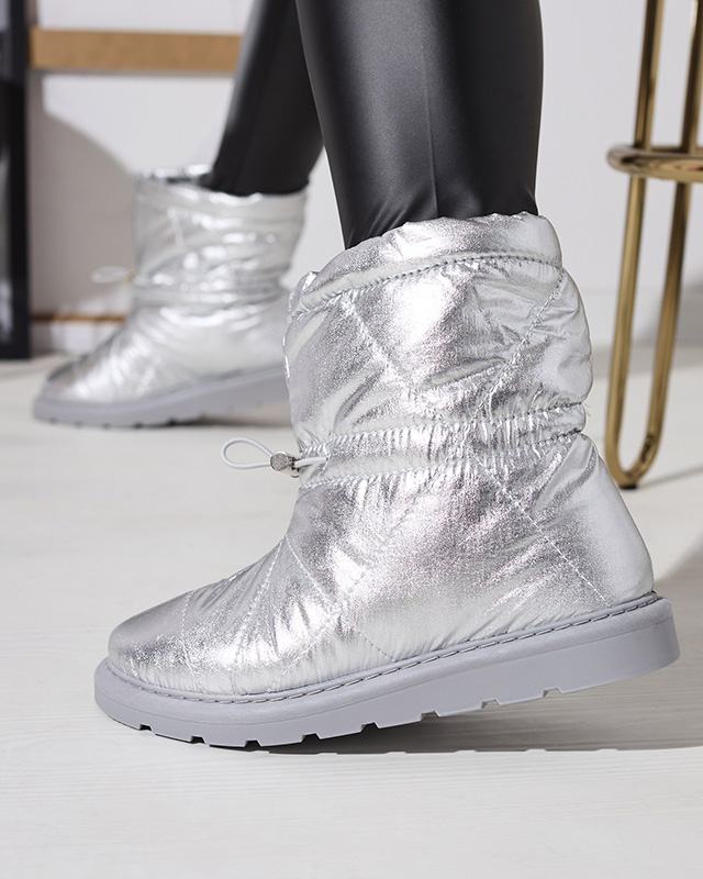 Сребристи дамски ботуши a'la snow boots Kaliolen - Обувки