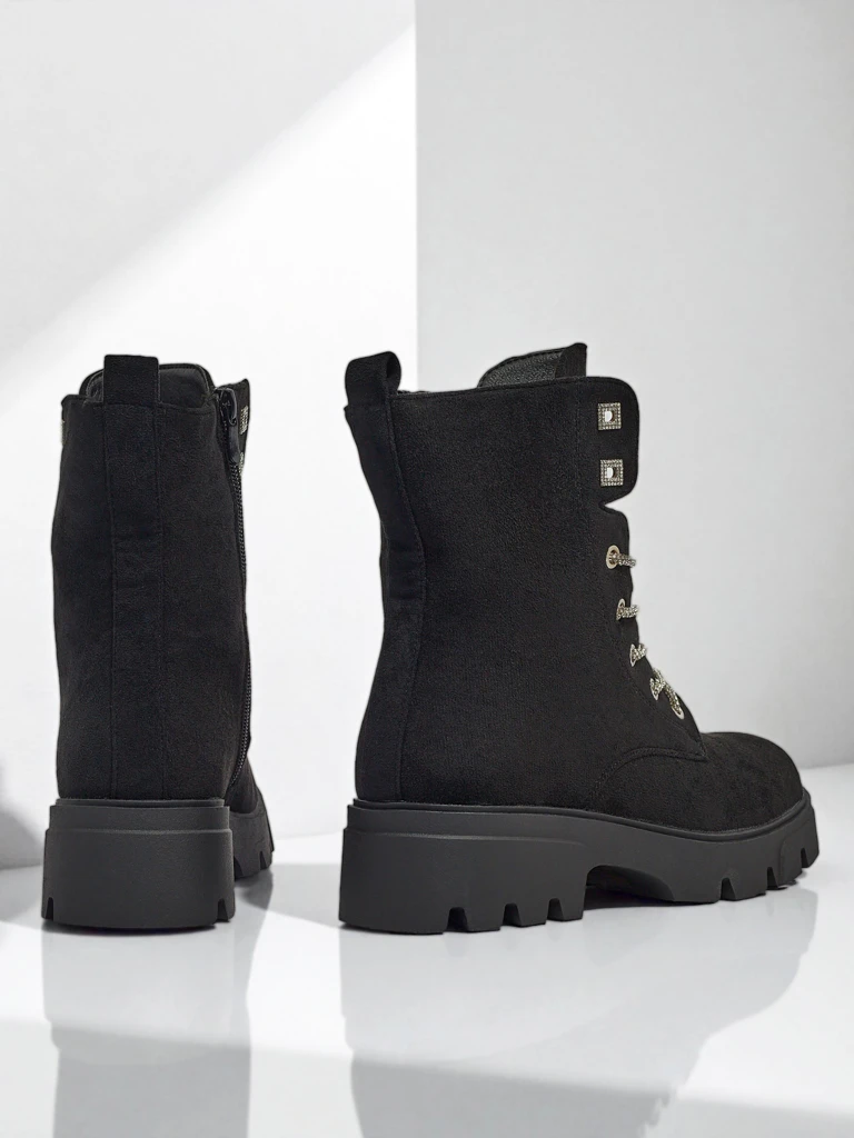 Дамски еко велурени боти с връзки Tessaro