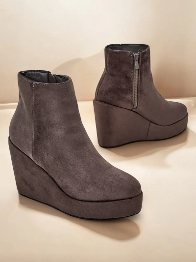 Дамски боти с ток от Royalfashion Sieffa