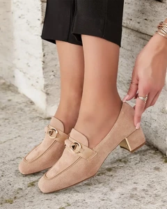 светлокафяв