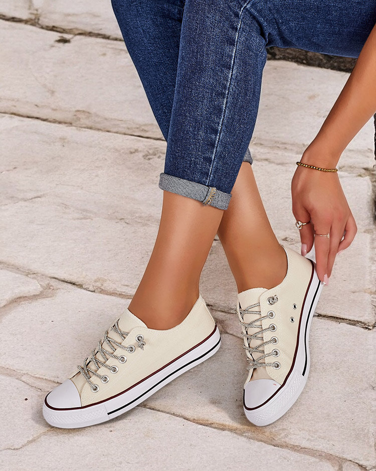 Royalfashion Дамски маратонки с декоративни връзки Timi