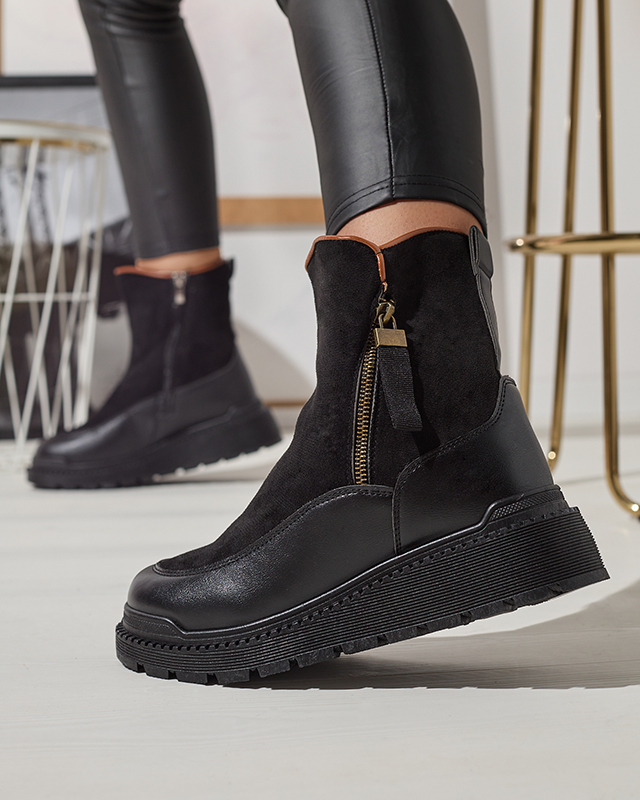 Черни дамски ботуши с плосък ток Mefina- Footwear