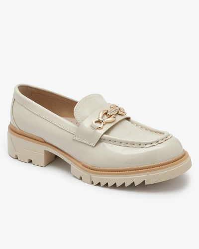 Бежови лакирани дамски мокасини с верижка Sotella - Обувки