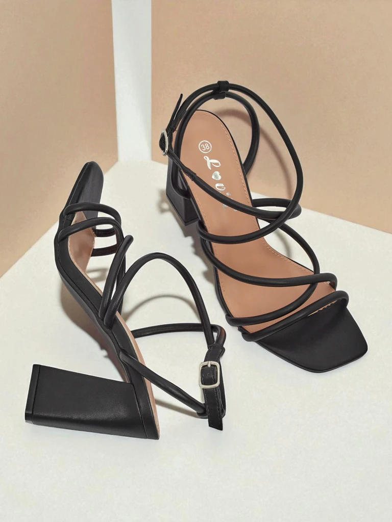 Royalfashion Дамски сандали на дебел ток Elysia