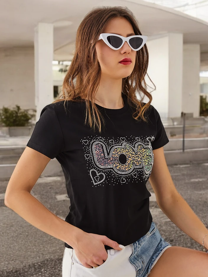 Royalfashion Памучна дамска тениска LOVE с камъни