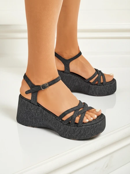 Royalfashion Дамски сандали на танкетка Shadow Lift