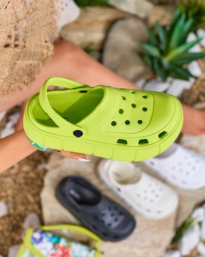 Royalfashion Неоново зелени дамски джапанки с ажурен кант Mightty