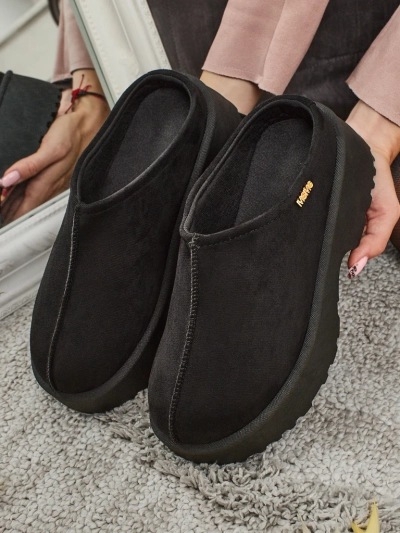 Къси дамски боти а'ла сноубутс с пухкава подплата Calindra