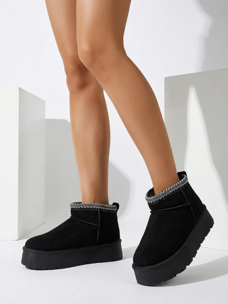 Royalfashion Дамски къси ботуши a'la snow boots Xoalla