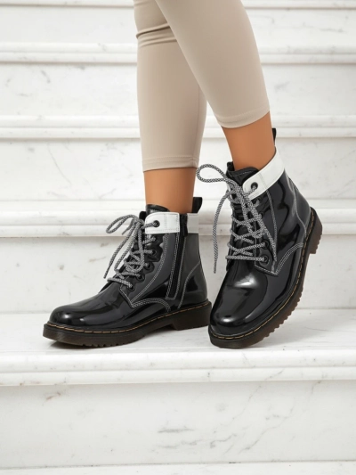 Дамски боти Perseida Nero от екологична патентна кожа, с връзки
