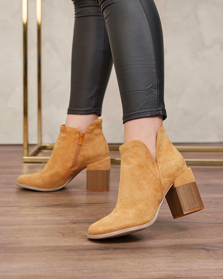 Royalfashion Дамски ботуши на ток Ricteas Camel