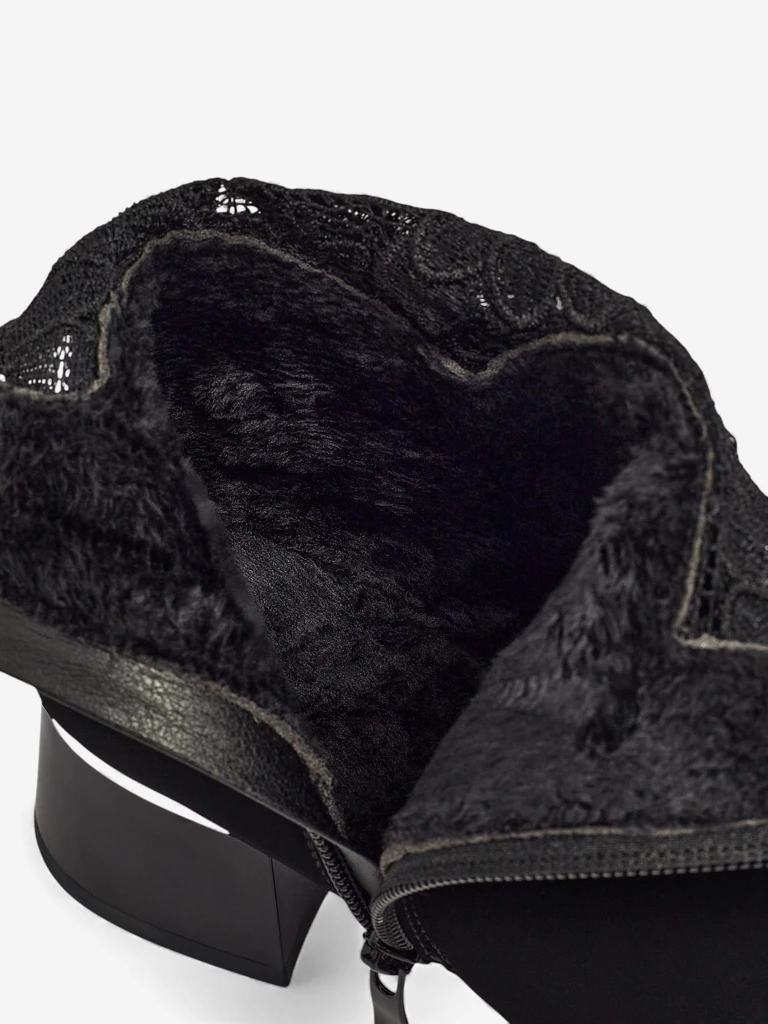 Дамски матови боти на ток с дантела Velmoria