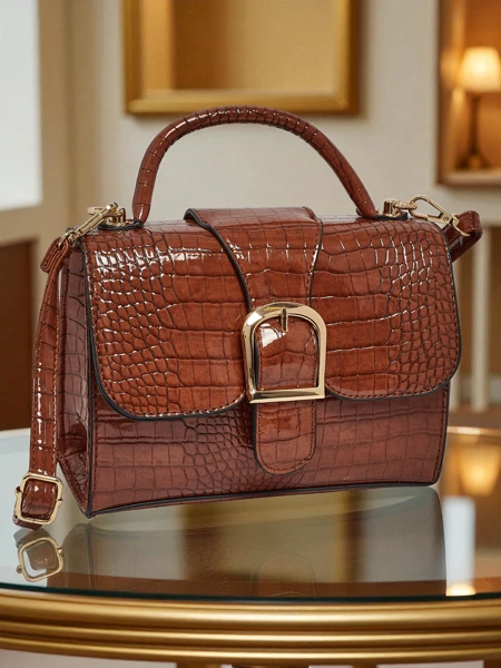 Лакирана малка дамска чанта от еко кожа Orlina