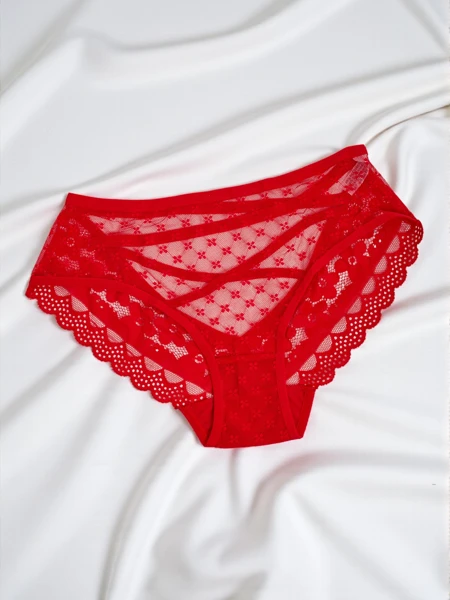 Дамски бикини тип слип с дантела и лентички