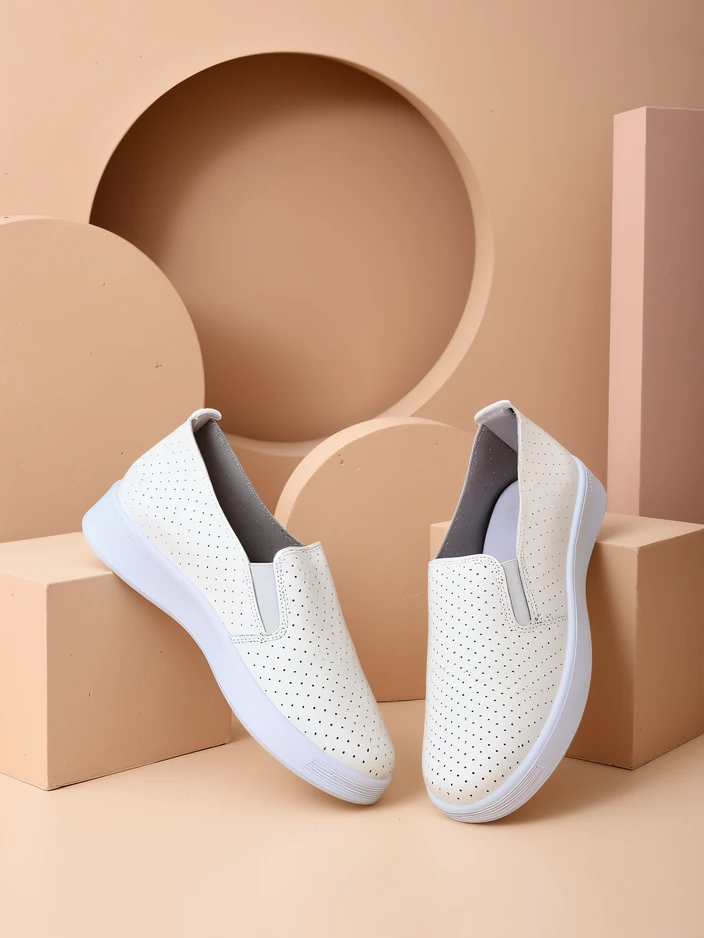 Royalfashion Дамски перфориран спортен обувки Musio