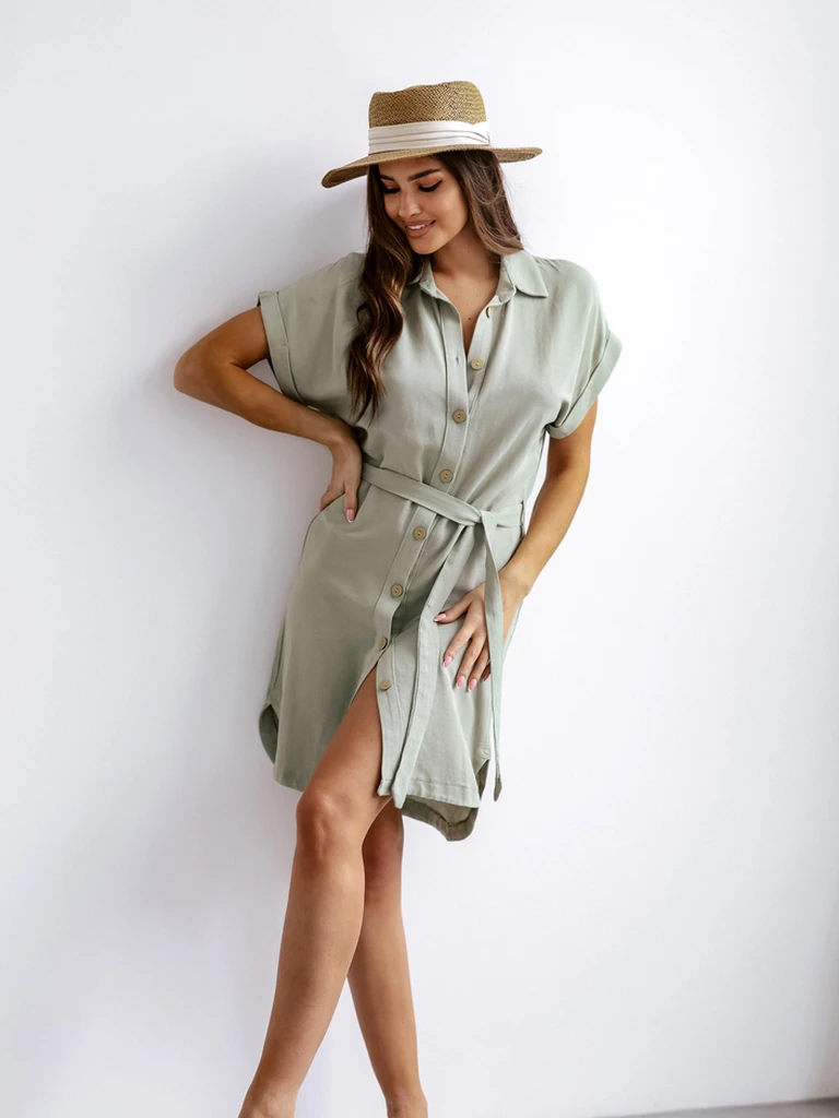 Рокля на Royalfashion с къси ръкави и колан с копчета