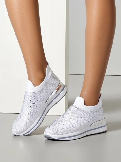 Обувки за спорт за жени Royalfashion с ластик и камъни. Adeq