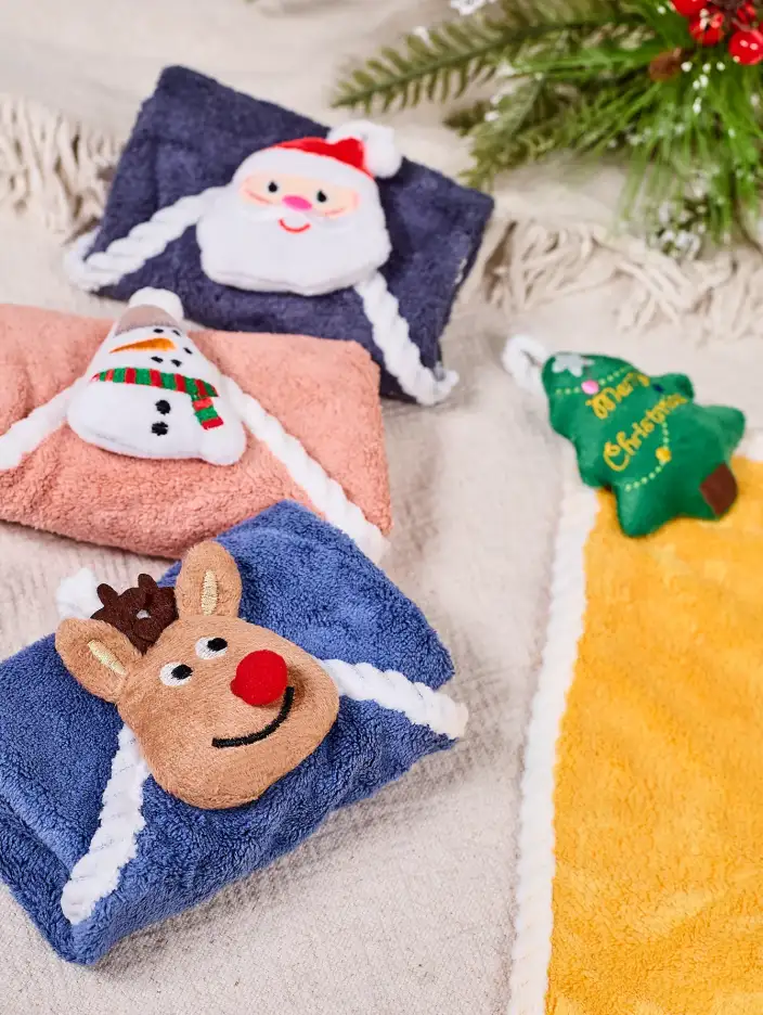 Royalfashion Празничен комплект хавлии Весела Коледа