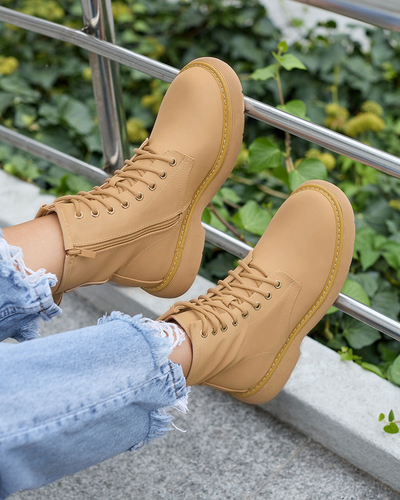 Royalfashion Матови светлокафяви дамски ботуши Kucillo