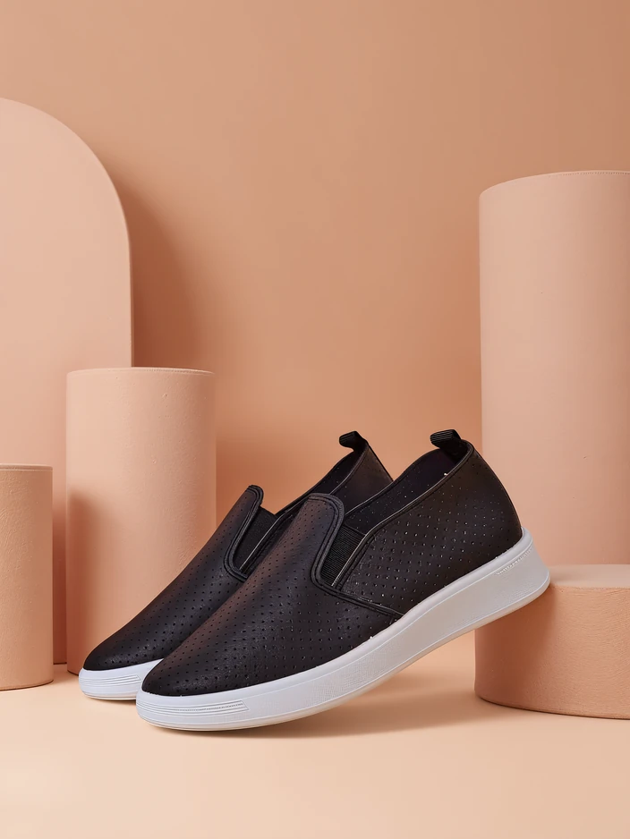 Royalfashion Жени перфорирани спортни обувки Musio