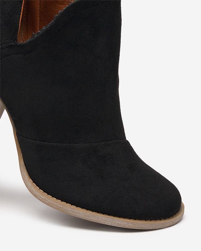 Черни дамски боти с изрези Encura - Обувки