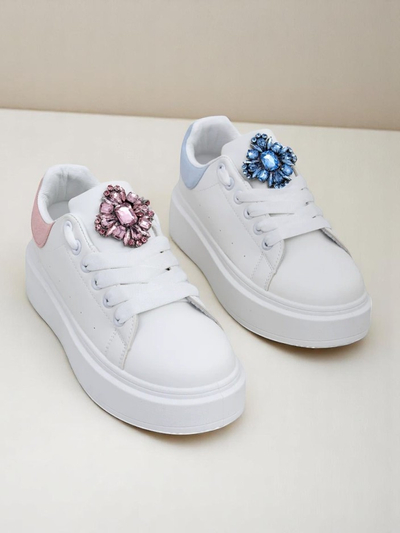 Дамски сникърси Hypatia Bianco от екологична кожа с декорация и розов акцент