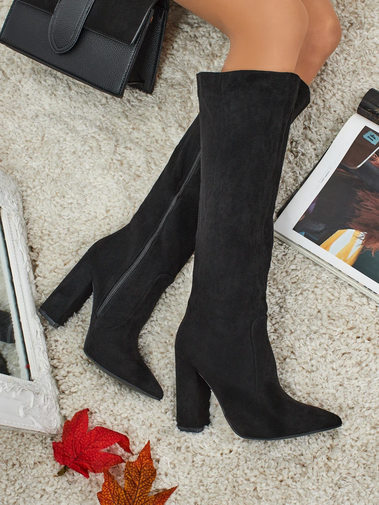 Дамски еко велурени ботуши на ток Feravi