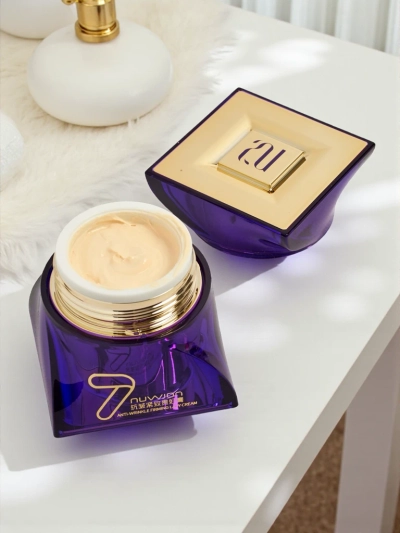 Nuwjon Подмладяващ и стягащ крем за жени