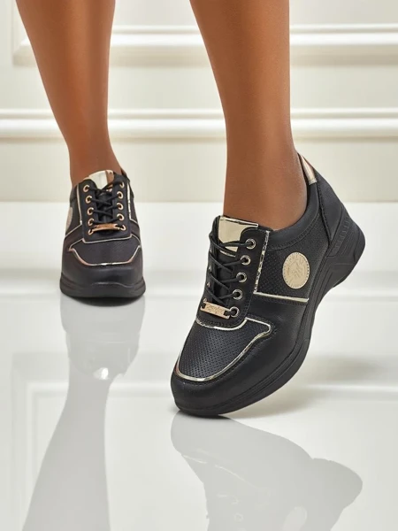 Дамски сникърси на платформа Callista Nero екологична кожа черни