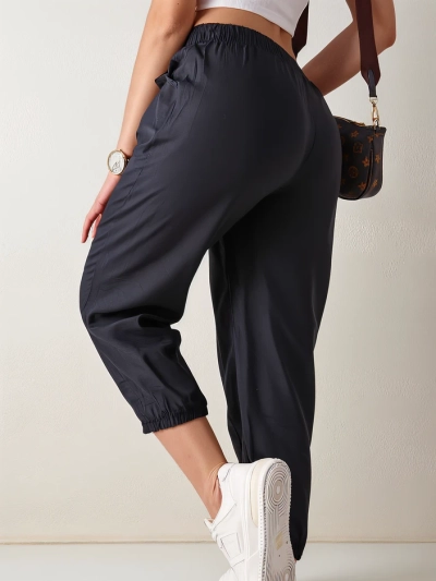 Royalfashion Пространи дамски панталони от плат 7/8