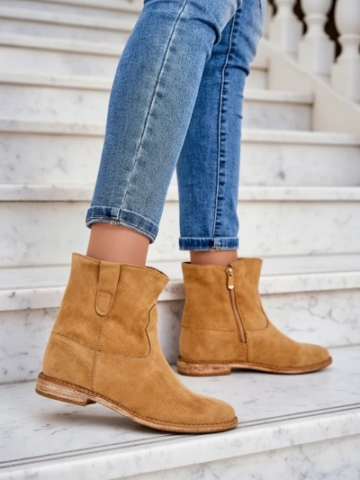 Royalfashion Кафяви боти на глезена с каубойски стил на покрита платформа Patorias