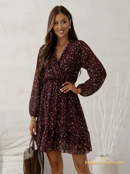 Royalfashion Дамска мини рокля с шарки, волани и прегърната яка