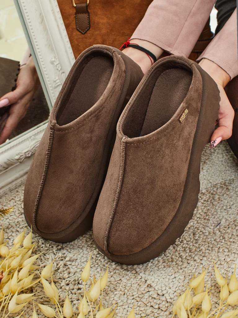 Къси дамски боти а'ла сноубутс с пухкава подплата Calindra